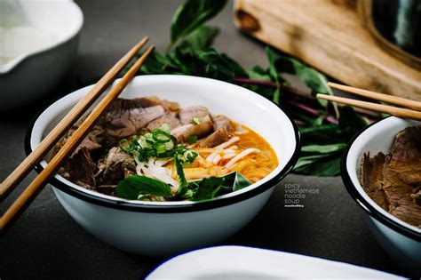  Bún Bò Huế: ¡Un plato picante y reconfortante que te transportará a las calles de Hue!